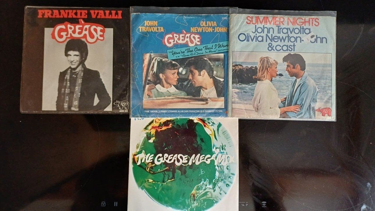 Grease Vinyl Singles - John Travolta/Olivia Newton-Jhon, Gebruikt, Fotohoes, 7 inch, Ophalen of Verzenden