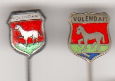 Volendam 2 diverse vintage spelden emaille, Verzenden, Zo goed als nieuw, Overige onderwerpen