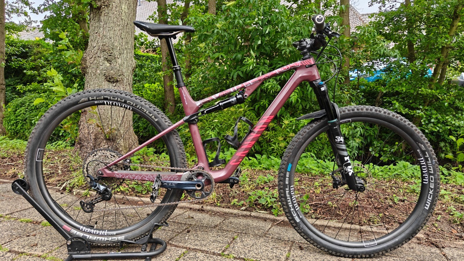 Canyon Lux Trail CF 6 (2022) — carbon MTB, maat M, topstaat, Fietsen en Brommers, Fietsen | Mountainbikes en ATB, Gebruikt, Schijfrem