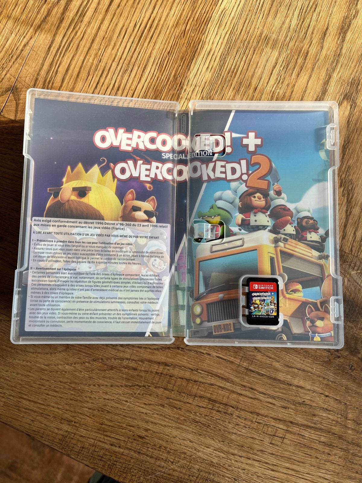 Overcooked! 1 + 2 Special Edition Nintendo Switch, Ophalen of Verzenden, Zo goed als nieuw, Switch Original, Met games