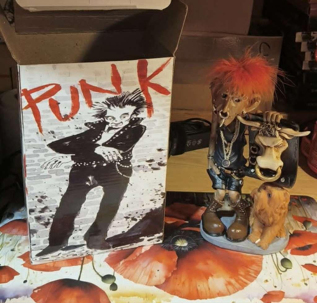 Punk popjes 2x, Verzamelen, Beelden en Beeldjes, Ophalen of Verzenden, Zo goed als nieuw, Overige typen