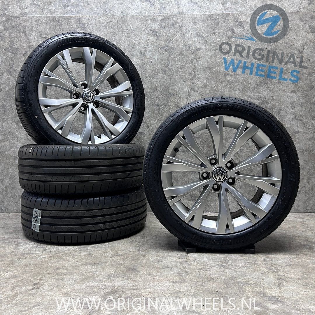 17 inch Montana velgen + zomerbanden Volkswagen Golf