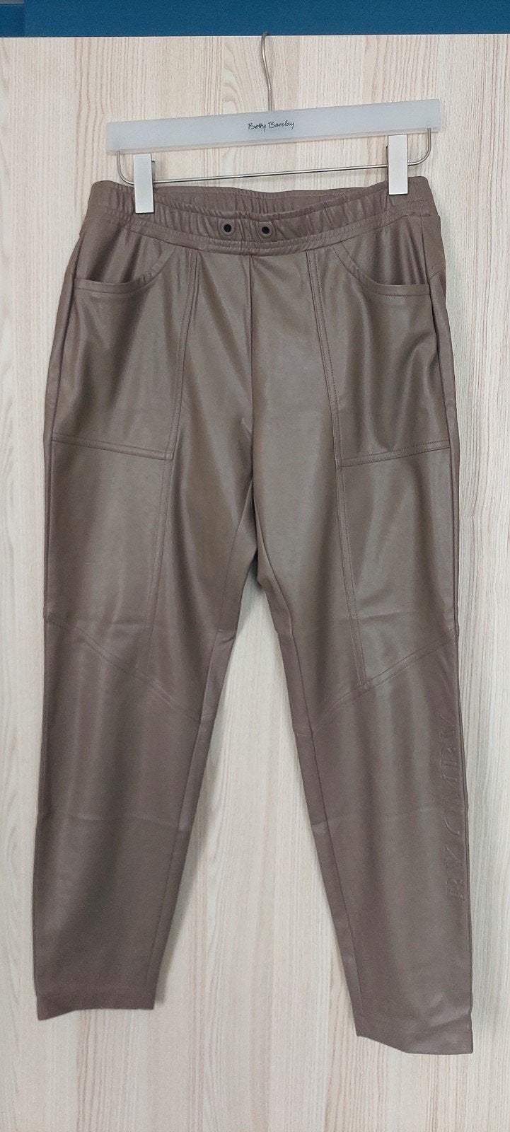 zgan broek cambio imitatie leer maat 40, Maat 38/40 (M), Verzenden, Beige, Zo goed als nieuw