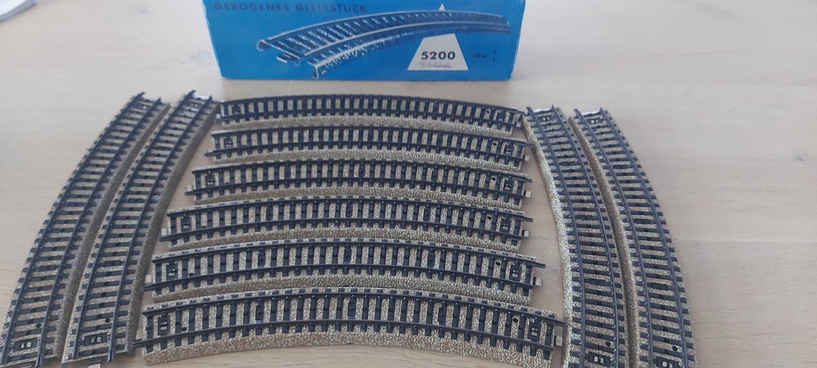 10 Märklin gebogen m-rails artnr 5200 in ovp, Wisselstroom, Rails, Ophalen of Verzenden, Zo goed als nieuw