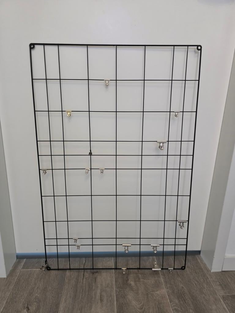 Rekje voor ophangen tekeningen foto's etc zwart incl knijper, Ophalen of Verzenden