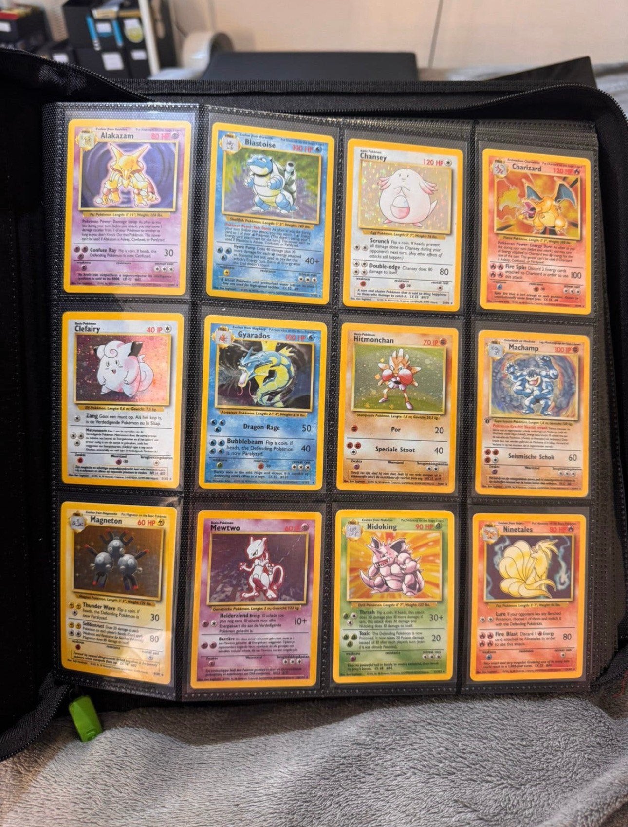 Complete base set te koop!!, Ophalen, Meerdere kaarten