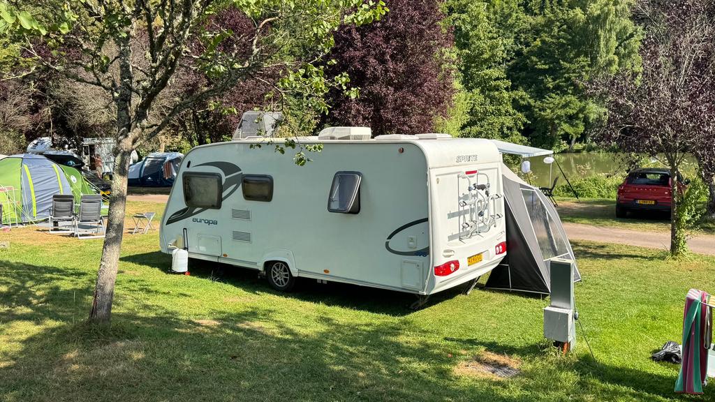 Sprite Europa 495 (2010) | mover + airco + voortent, Caravans en Kamperen, Rondzit, Particulier, Eriba, Fietsenrek