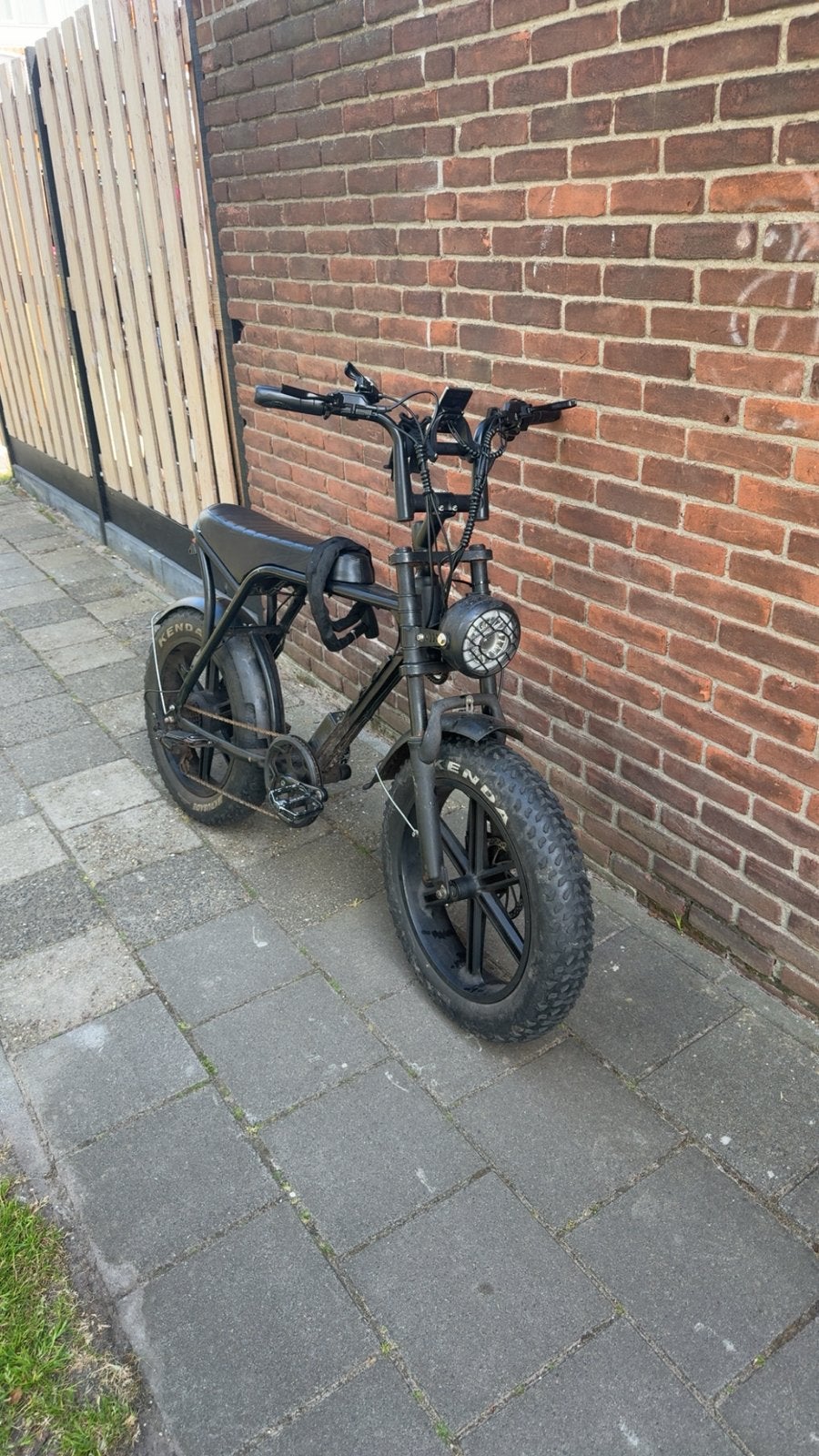 ouxi v8, Ophalen, Zo goed als nieuw, Overige typen