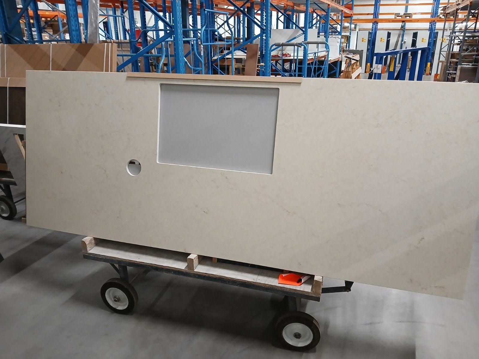Nieuw aanrechtblad 111x287 cm met kookplaatuitsparing, Huis en Inrichting, Ophalen, Nieuw, Minder dan 100 cm