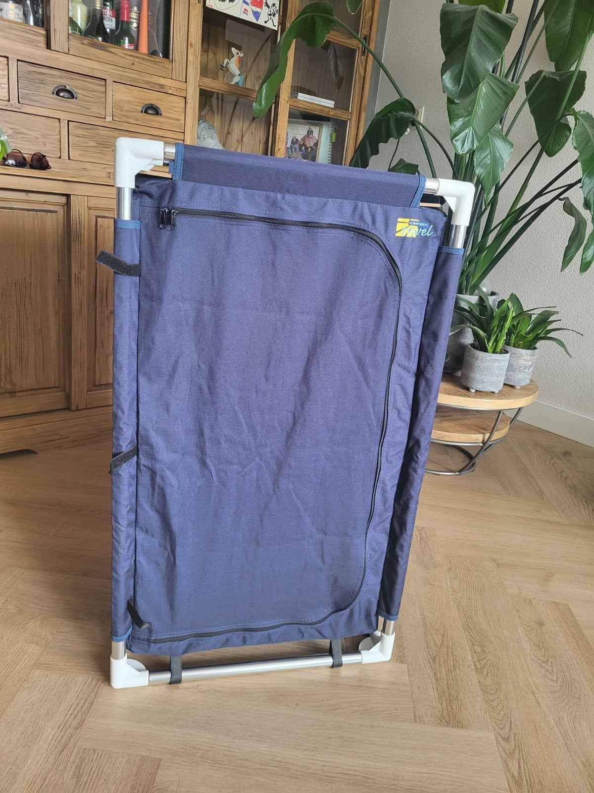 Compacte campingkast met 3 planken - Campart Travel, Caravans en Kamperen, Ophalen, Zo goed als nieuw