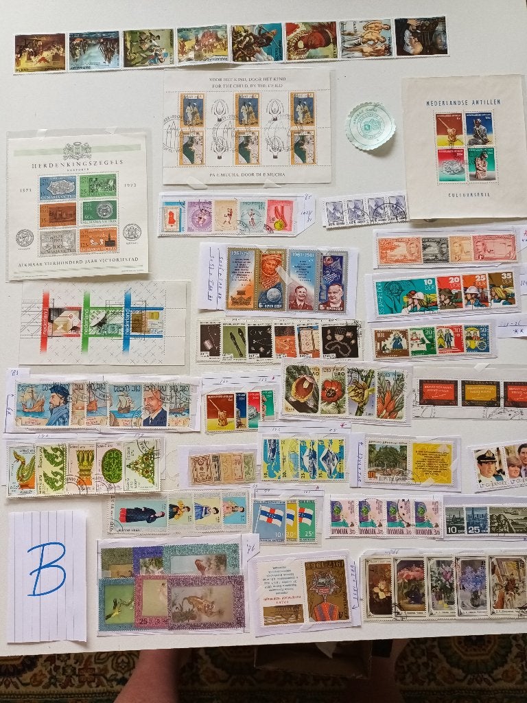 Postzegels , Combi,s - Velletjes - Paren, Postzegels en Munten, Ophalen of Verzenden, Overige thema's