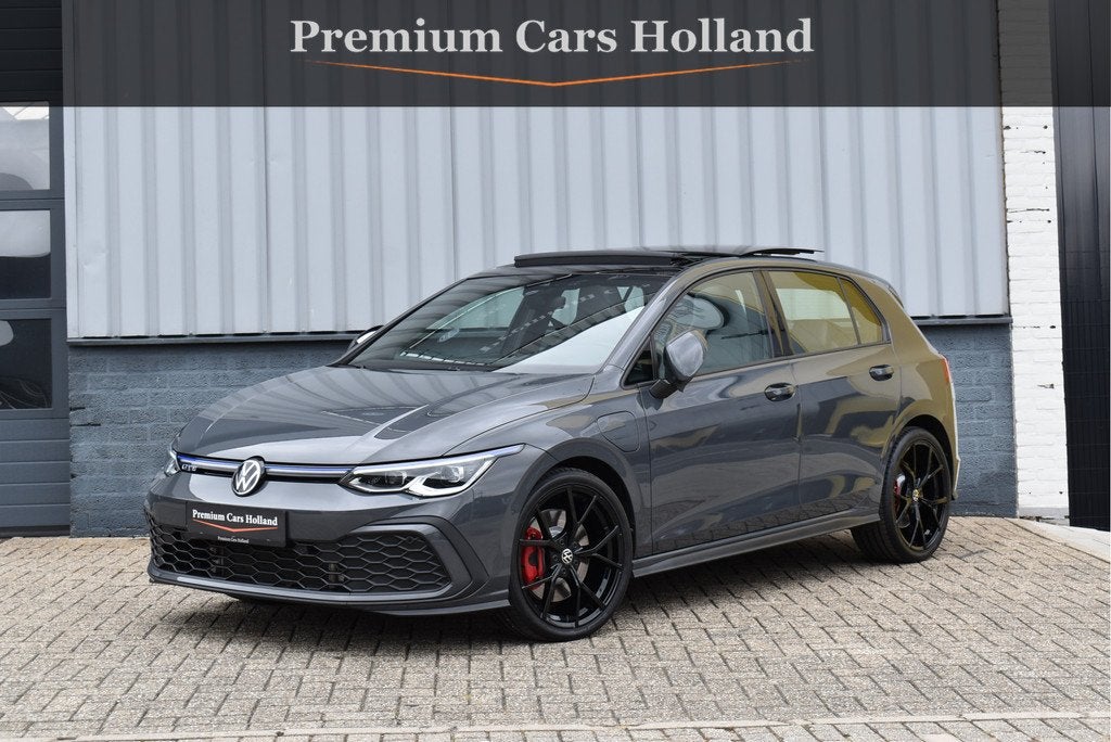Volkswagen Golf 1.4 eHybrid GTE 245 Pk Vol Leder Pano IQ Lig, Gebruikt, 4 cilinders, 1527 kg, Hatchback