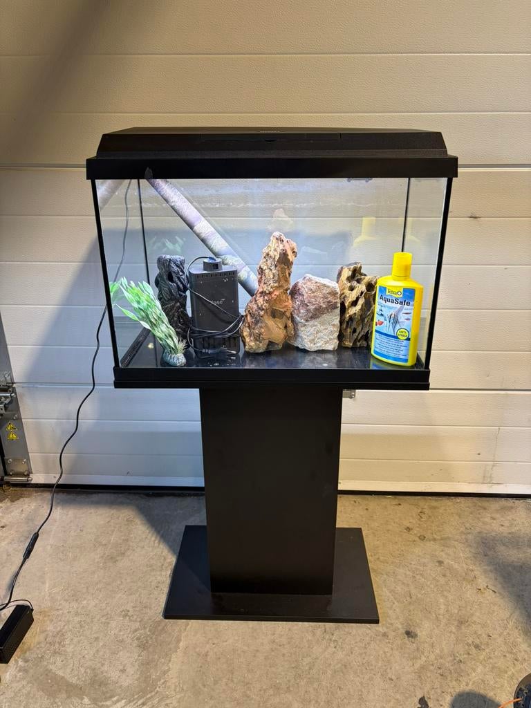 Aquarium 60L juwel Set, Computers en Software, Monitoren, Ophalen of Verzenden, Zo goed als nieuw, 60 Hz of minder, IPS