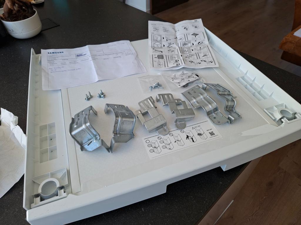 Samsung stapelkit wasmachine en droger, Ophalen, 1200 tot 1600 toeren, 85 tot 90 cm