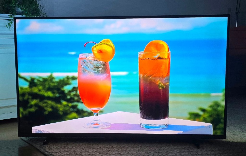 Foto 2 van Prachtige Philips 50" 4K Smart TV met 3-zijdig Ambilight!