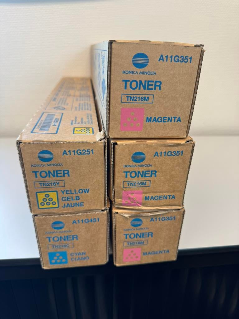 Toners TN216 NIEUW voor Konica Minolta Bizhub C220, Ophalen of Verzenden, Nieuw, Toner