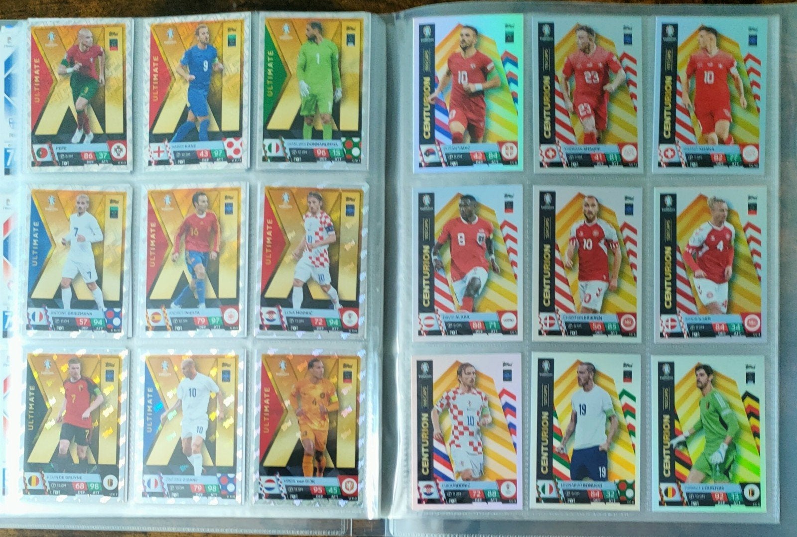 Euro 2024.. Chrome 350x Finals & 2024..2012..Topps & Panini, Verzamelen, Sportartikelen en Voetbal, Ophalen of Verzenden, Zo goed als nieuw