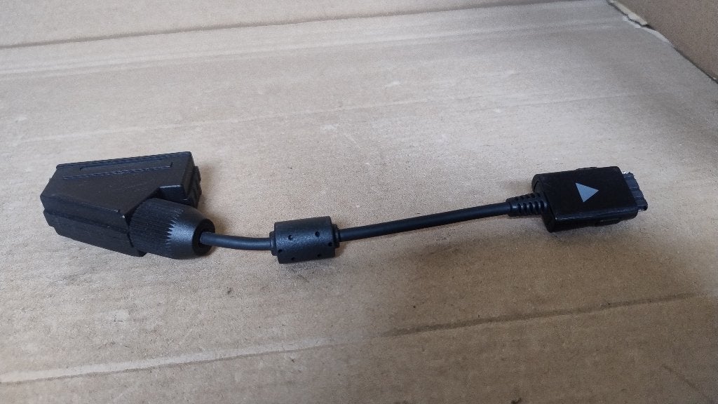 Samsung SCART adapter naar TV zonder scart, Ophalen of Verzenden, Zo goed als nieuw