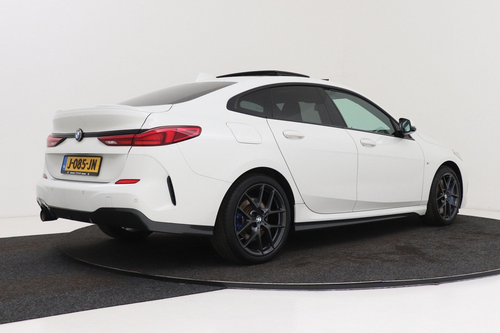BMW 2-serie Gran Coupé 218i High Executive M-Sport | Panora, Auto's, BMW, Gebruikt, 1350 kg, Automatische klimaatregeling, Wit