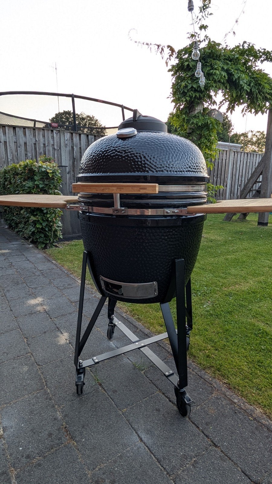 NIEUWE 22 inch Kamado BBQ helemaal compleet, Ophalen, Nieuw