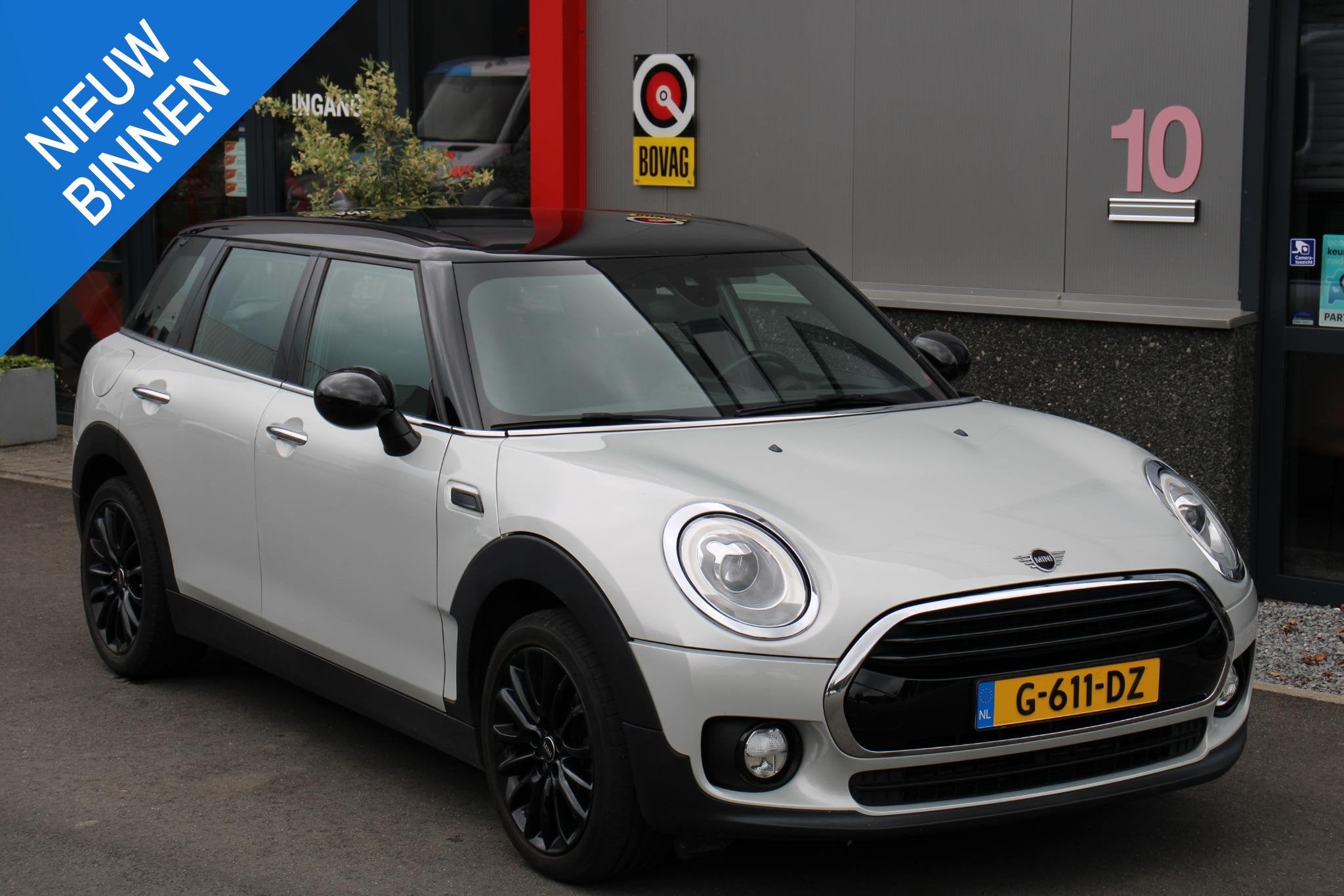 MINI Clubman 1.5 Cooper Business Edition 54DKM, LED, NAVI, C, Auto's, Voorwielaandrijving, 136 pk, Gebruikt, Leder en Stof