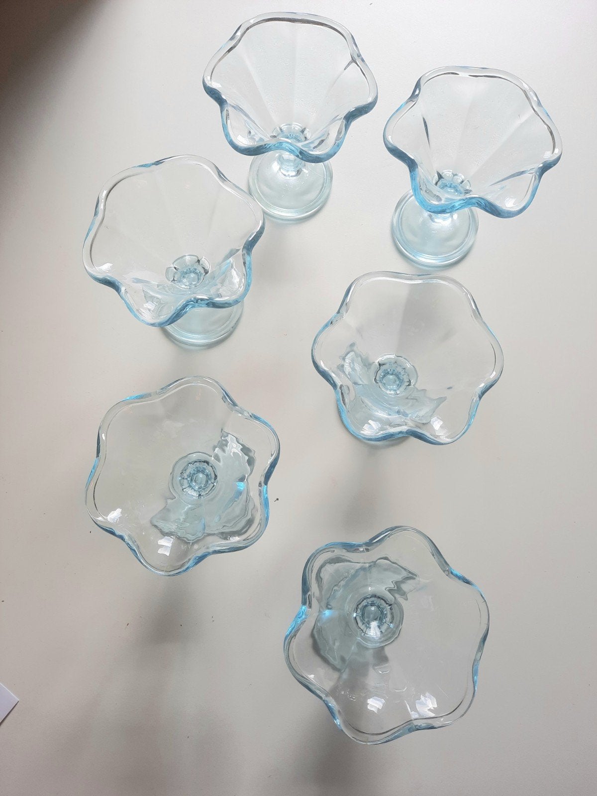 Set van 6 lichtblauwe Italiaanse ijscoupes, Ophalen, Glas of Glazen, Vintage, Glas
