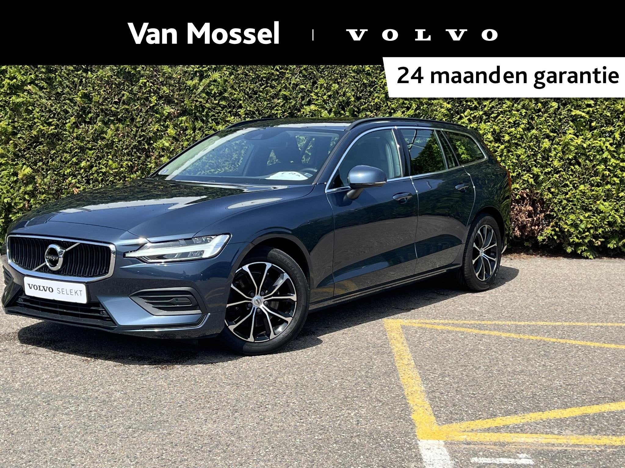 Volvo V60 B3 Momentum | Pano dak | Cruise control | Keyless