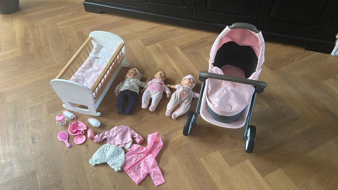Babypoppen set met kinderwagen, wieg, slaapzak, accessoires, Ophalen, Zo goed als nieuw, Babypop