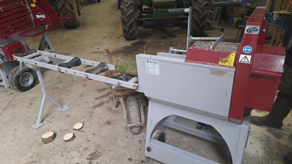 BGU zaagmachine, Tuin en Terras, Ophalen, Benzine, Liggend