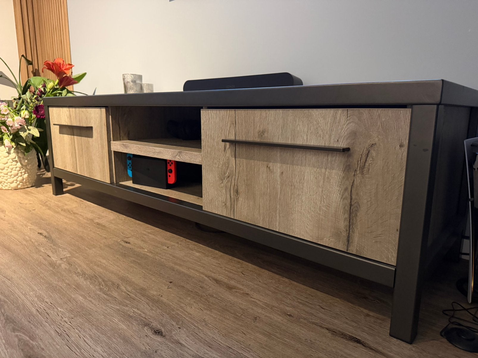 Licht grijs tv-meubel, Ophalen, Zo goed als nieuw, 25 tot 50 cm, Minder dan 100 cm