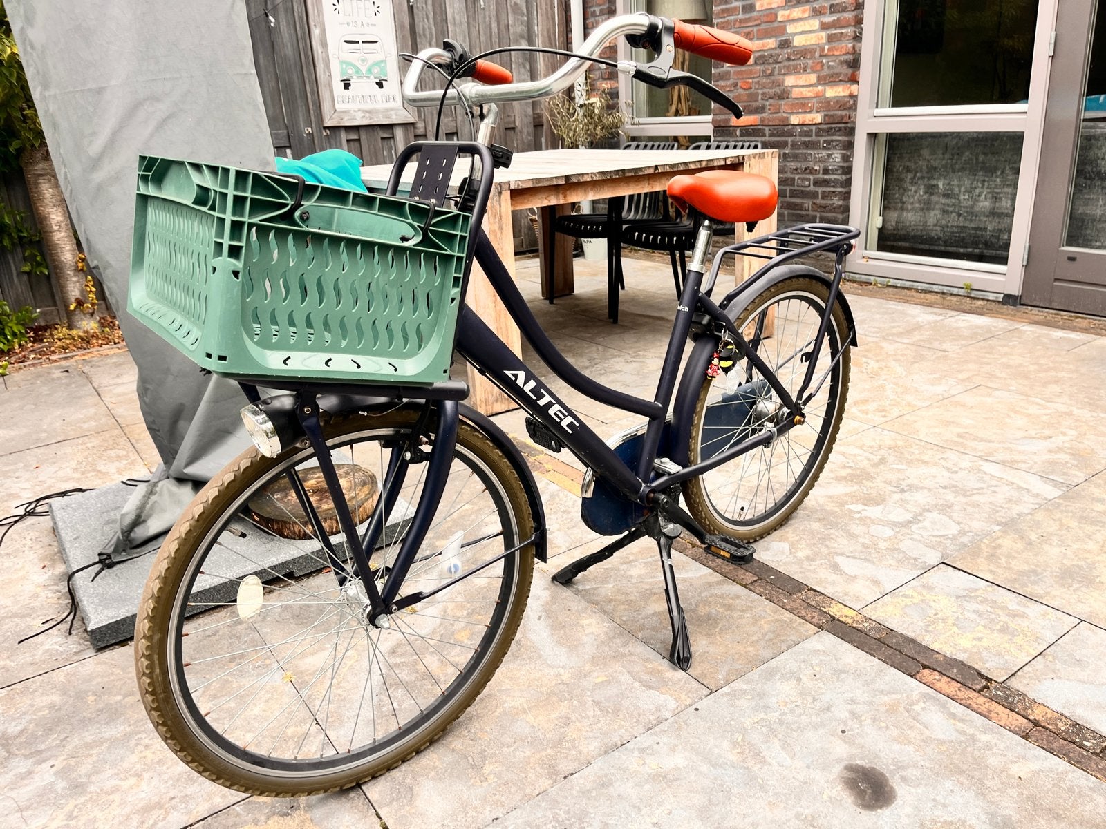 Altec Dutch 26 inch transportfiets meisjes | matt blauw, Fietsen en Brommers, Fietsen | Dames | Damesfietsen, Gebruikt, Velgrem