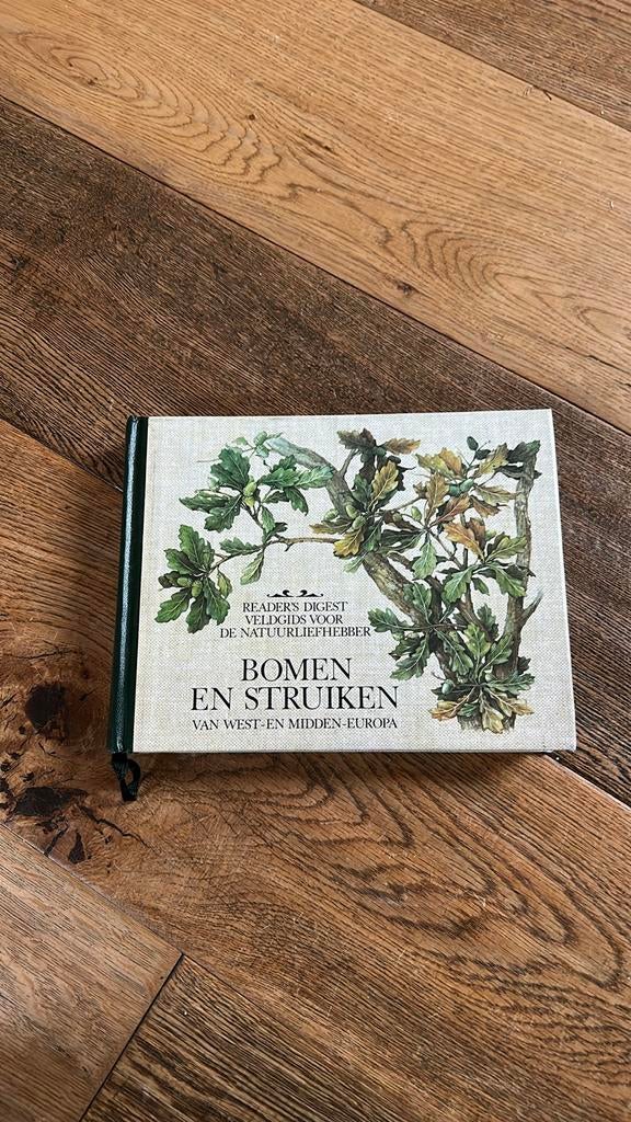 Bomen en Struiken: Veldgids voor de Natuurliefhebber, Boeken, Ophalen of Verzenden, Gelezen, Bloemen, Planten en Bomen