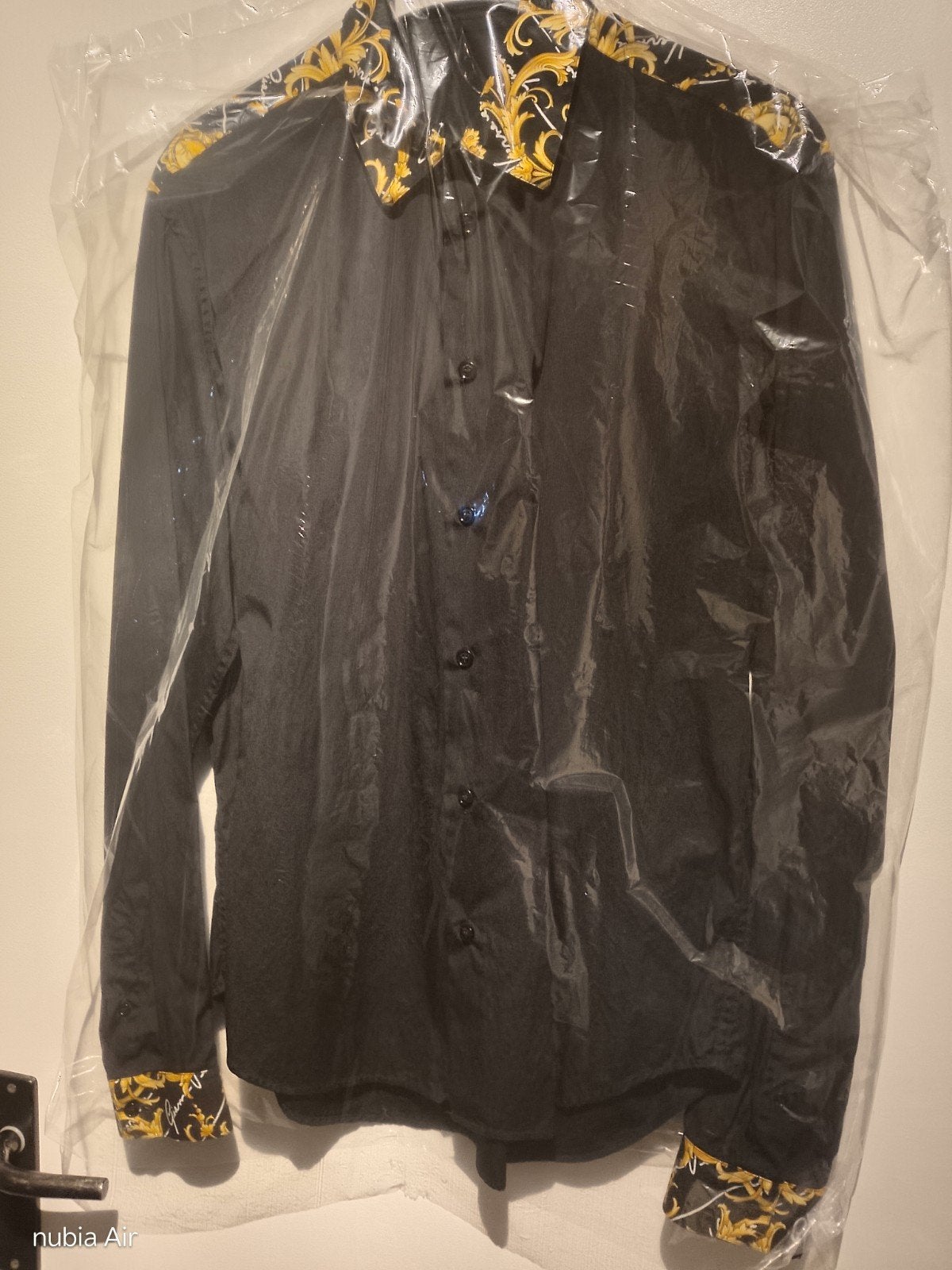 Versace overhemd - Zwart met gouden details - Maat 41, Ophalen, Zwart, Zo goed als nieuw, Halswijdte 41/42 (L)