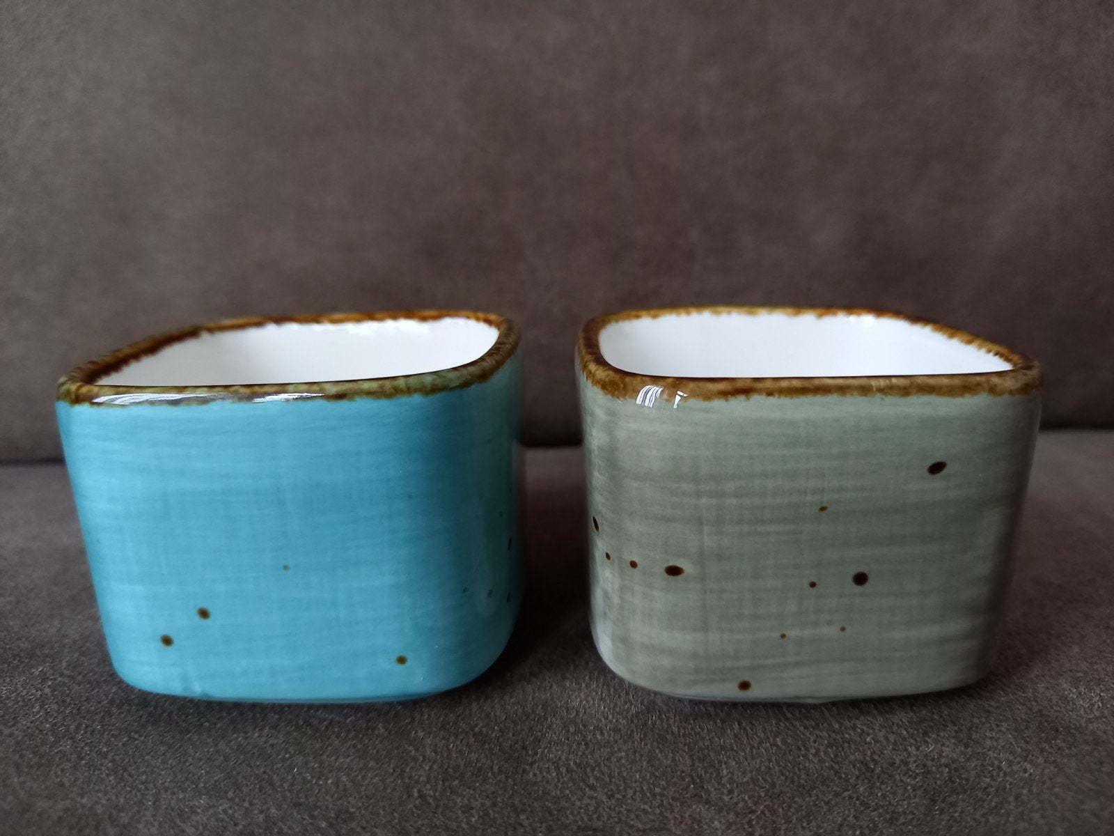 2 mooie bakjes / schaaltjes Cosy & Trendy porcelain, Huis en Inrichting, Keuken | Servies, Ophalen of Verzenden, Gebruikt