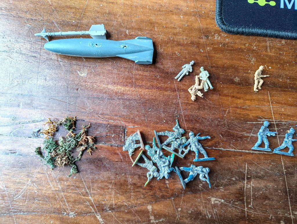 Plastic soldaatjes en andere figuren, Ophalen of Verzenden