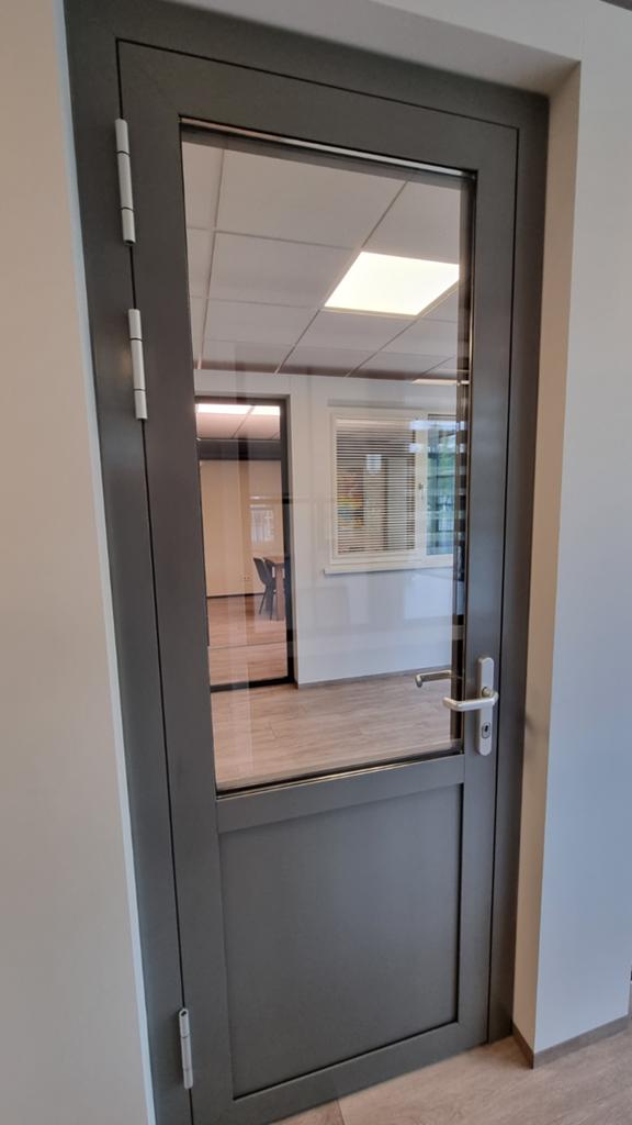 Achterdeur Buitendraaiend - geïsoleerd aluminium met Glas, Ophalen, Gebruikt, 80 tot 100 cm, 215 cm of meer
