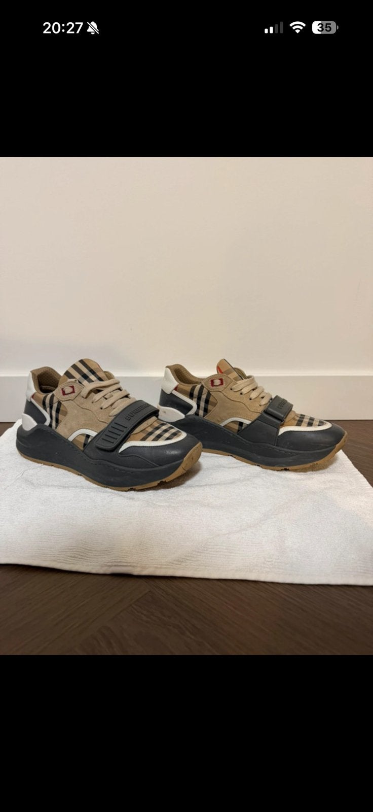 Burberry sneakers (heren), Bruin, Ophalen of Verzenden, Sneakers of Gympen, Zo goed als nieuw