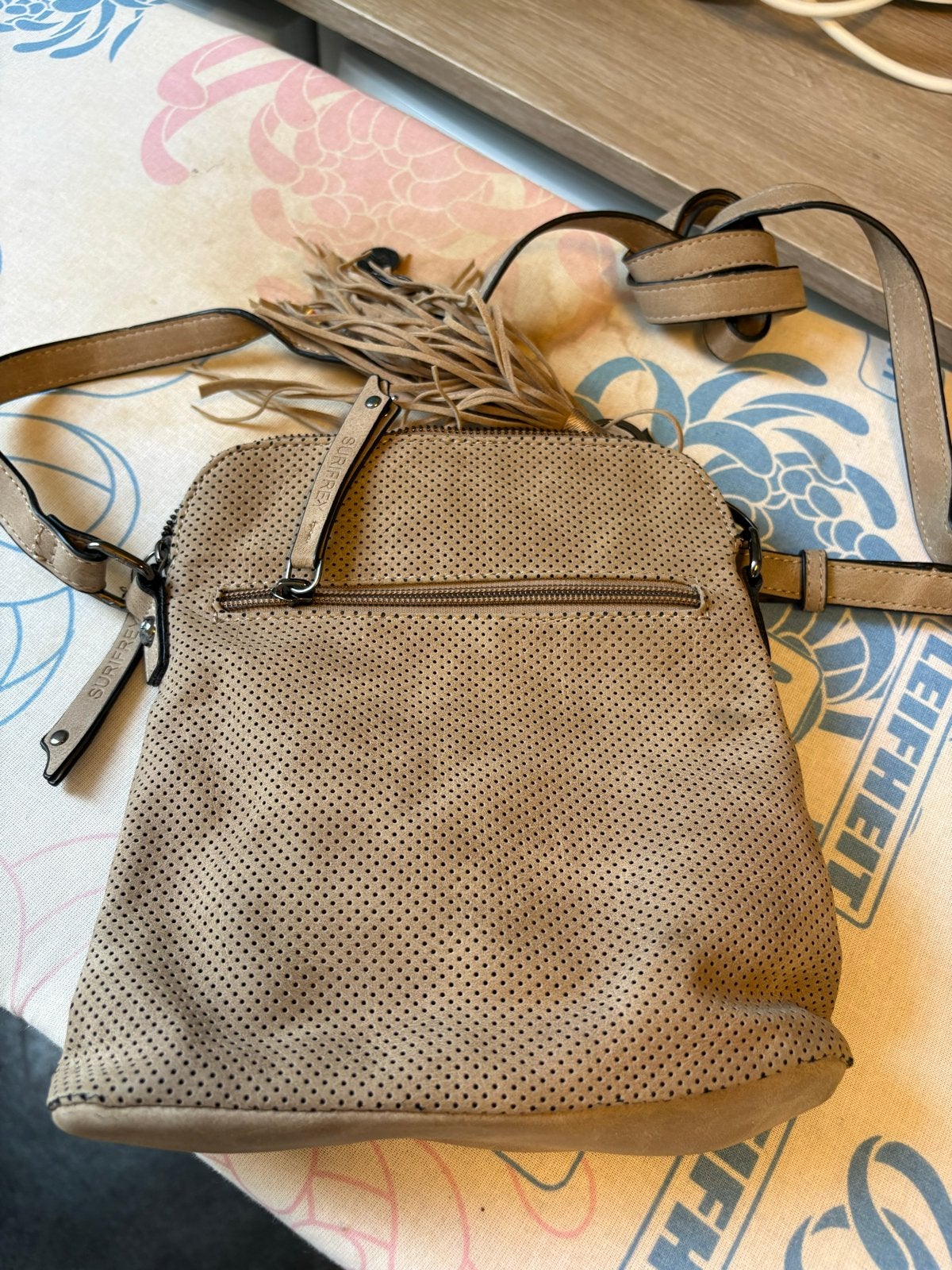 Stijlvolle Dames Schoudertas - Beige met Franjes, Ophalen of Verzenden, Gebruikt, Beige, Schoudertasje