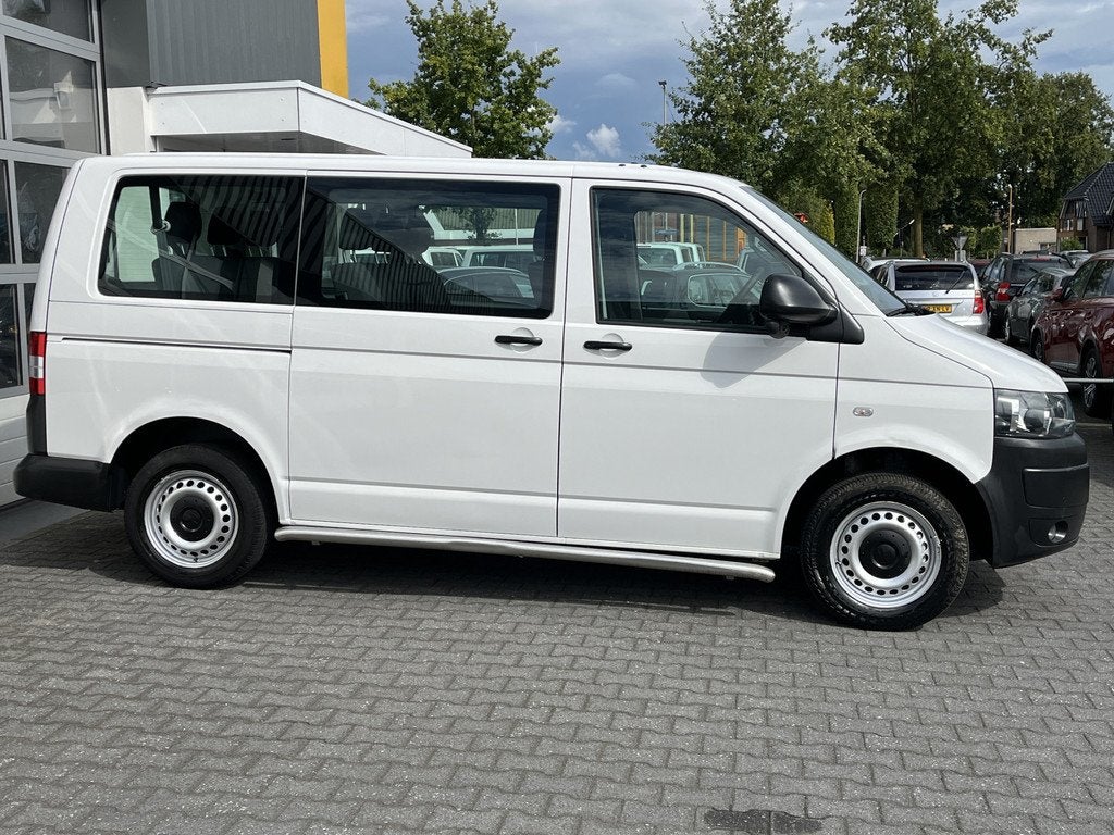 Volkswagen Transporter 2.0 TDI L1H1 Kombi 9 persoons BTW en, Auto's, Volkswagen, Euro 5, Stof, Gebruikt, 2500 kg