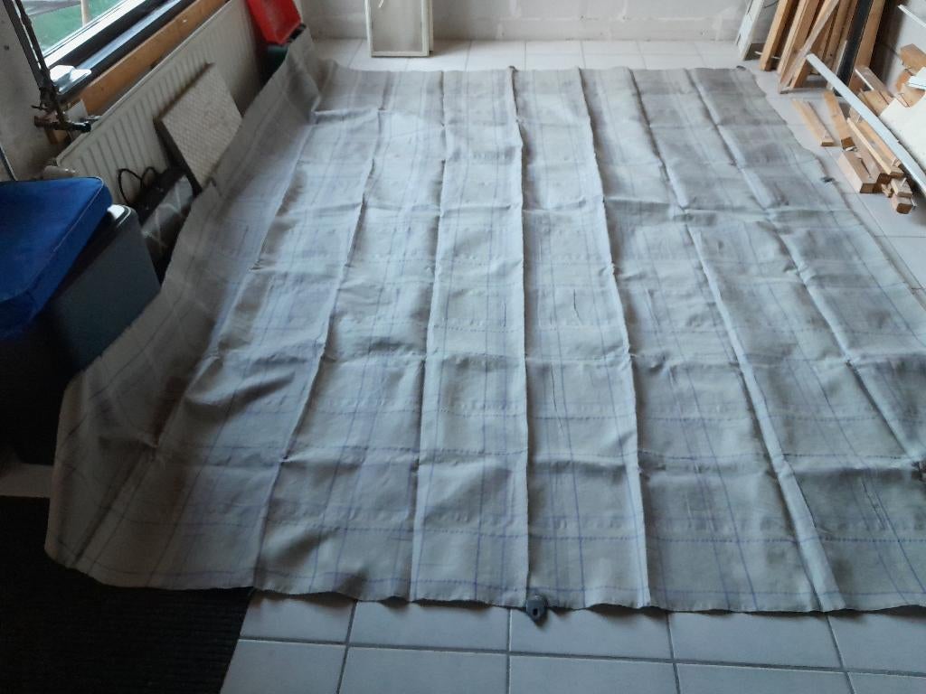 GERUIT TENT TAPIJT IN HOES 300 X 250 CM bieden vanaf € 25, Ophalen, Gebruikt