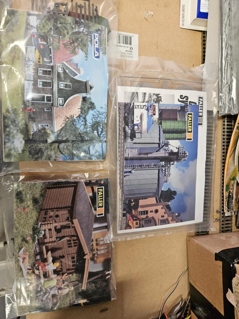 3x Bouwpakket HO - Nieuw in verpakking, Hobby en Vrije tijd, Modeltreinen | H0, Ophalen of Verzenden, Nieuw, Brug, Tunnel of Gebouw