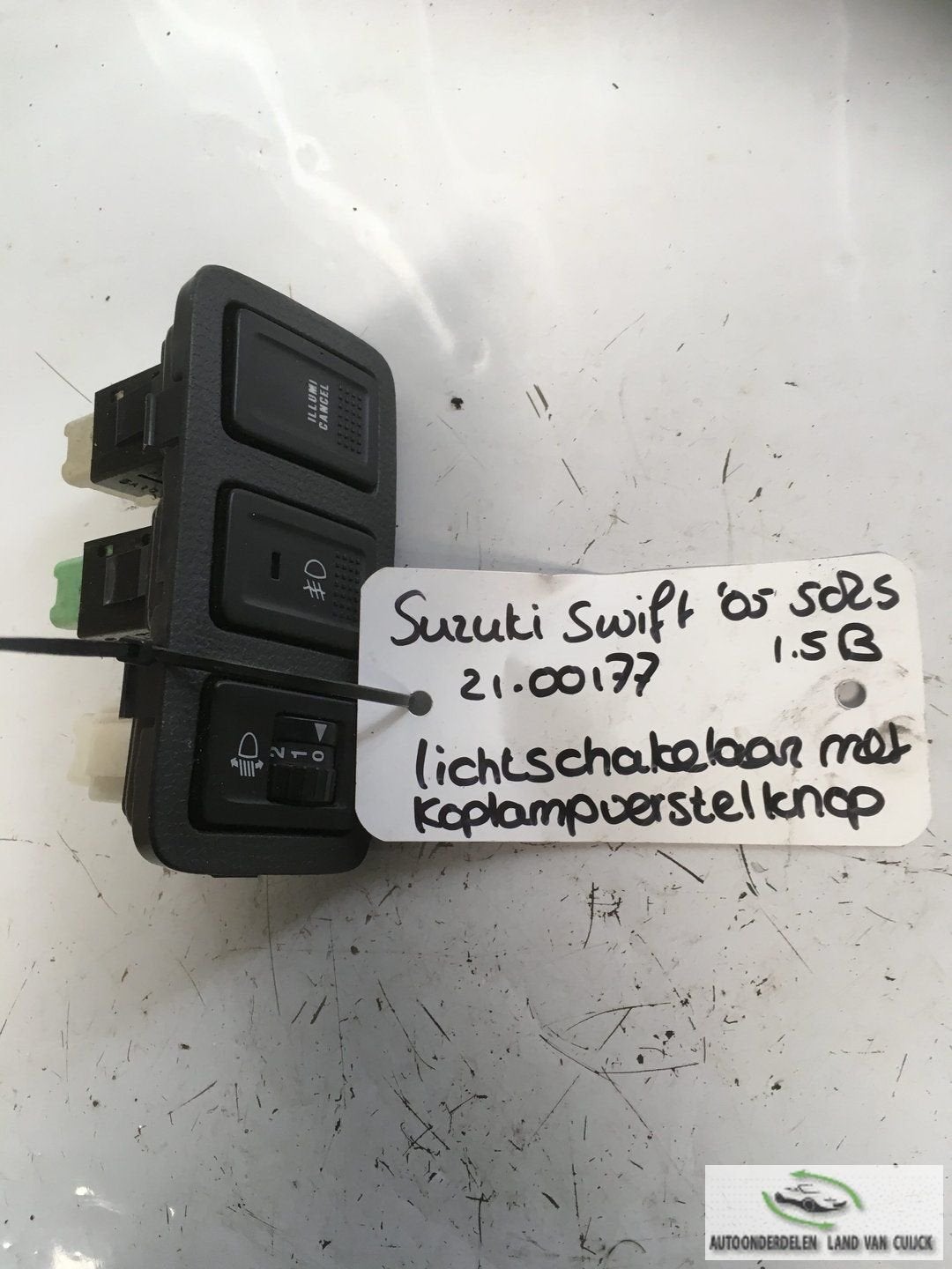 Suzuki Swift 2005 Mistlampschakelaar , hoogteverstellingscha, Gebruikt, -, -, Ophalen of Verzenden