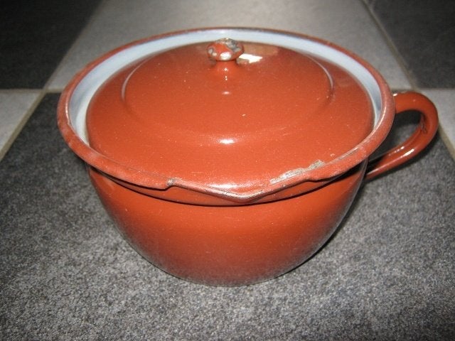 bruin emaille jacoba pannetje, doorsnee 15cm, Antiek en Kunst, Antiek | Emaille, Ophalen