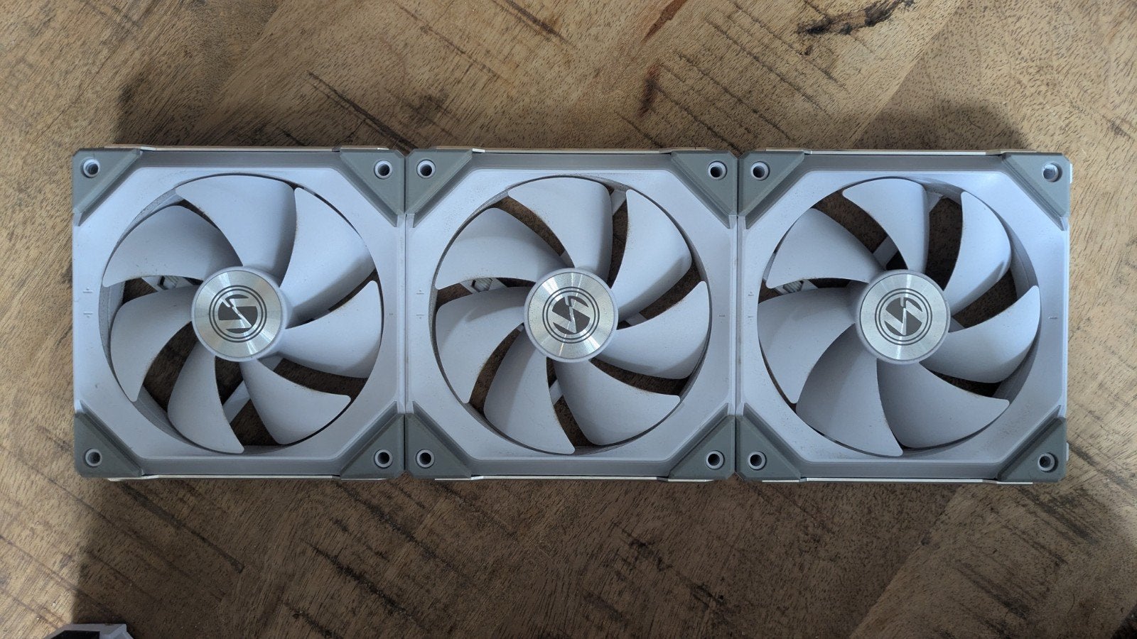 Lian Li UNI FAN SL120 V2 RGB Fans - Set van 3, Ophalen of Verzenden, Luchtkoeling