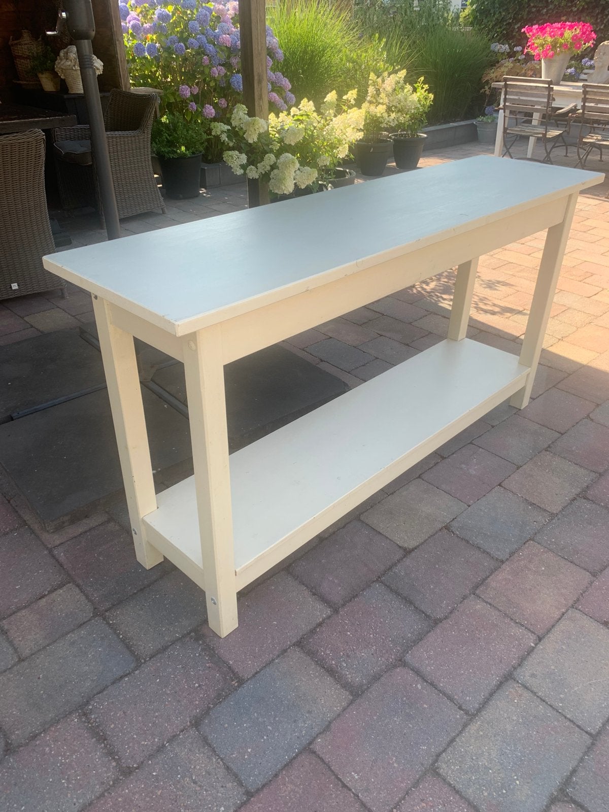 Brede strakke sidetable met onderplank, Ophalen