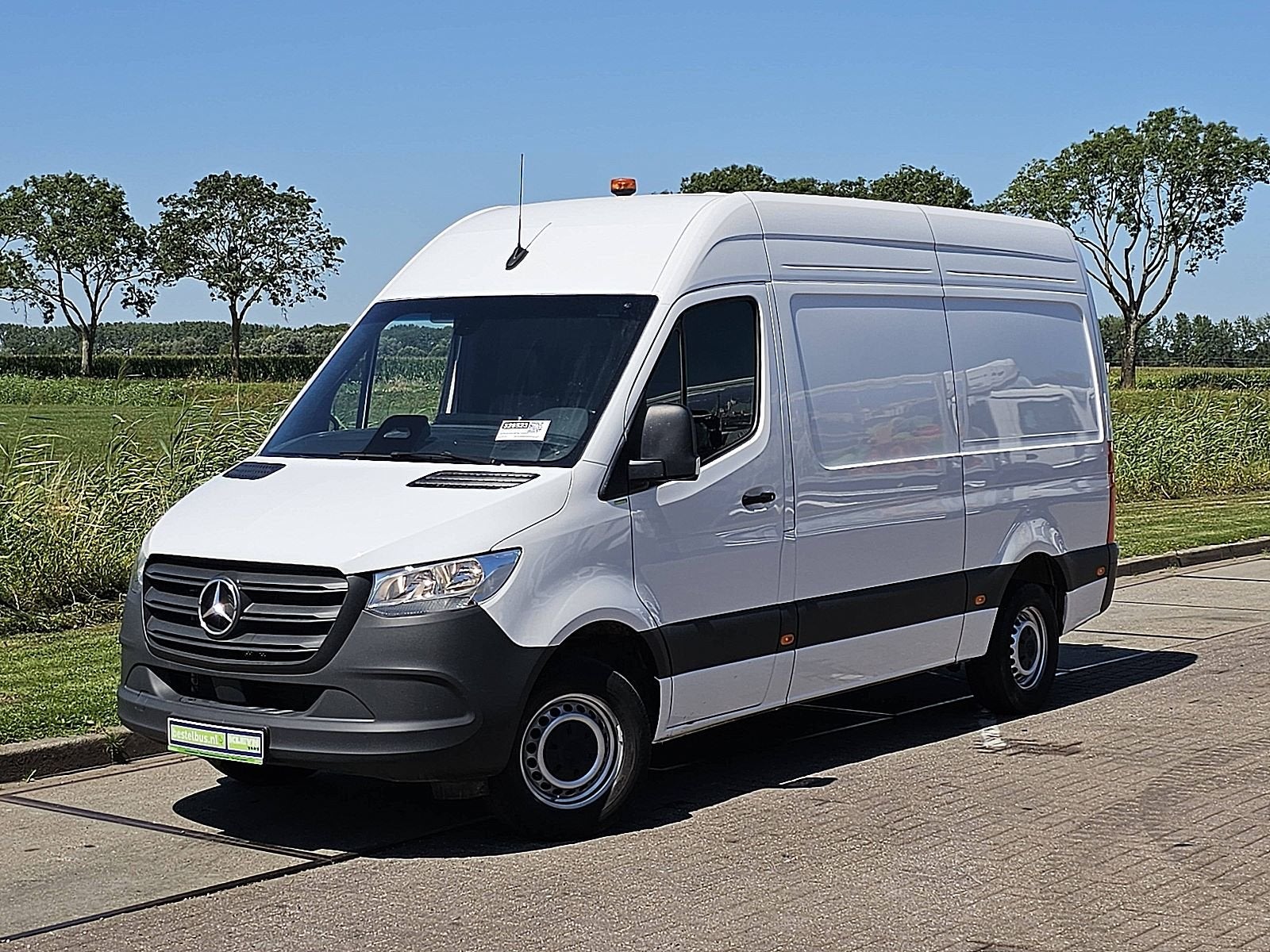 MERCEDES-BENZ SPRINTER 311 l2h2 mbux10 rwd, Auto diversen, Schadeauto's, Overige carrosserieën, Wit, Mercedes-Benz, Handgeschakeld