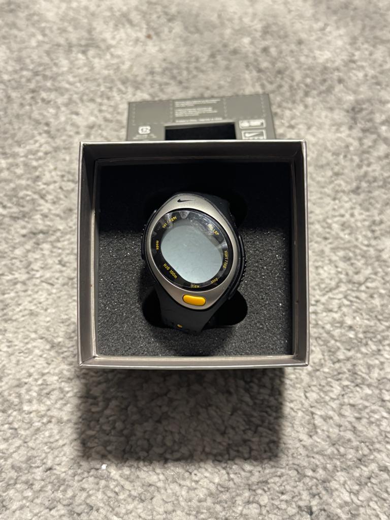 Vintage Nike Triax Speed 100 Super Bowerman Horloge Nieuw, Sieraden, Tassen en Uiterlijk, Sporthorloges, Nieuw, Android, Zwart