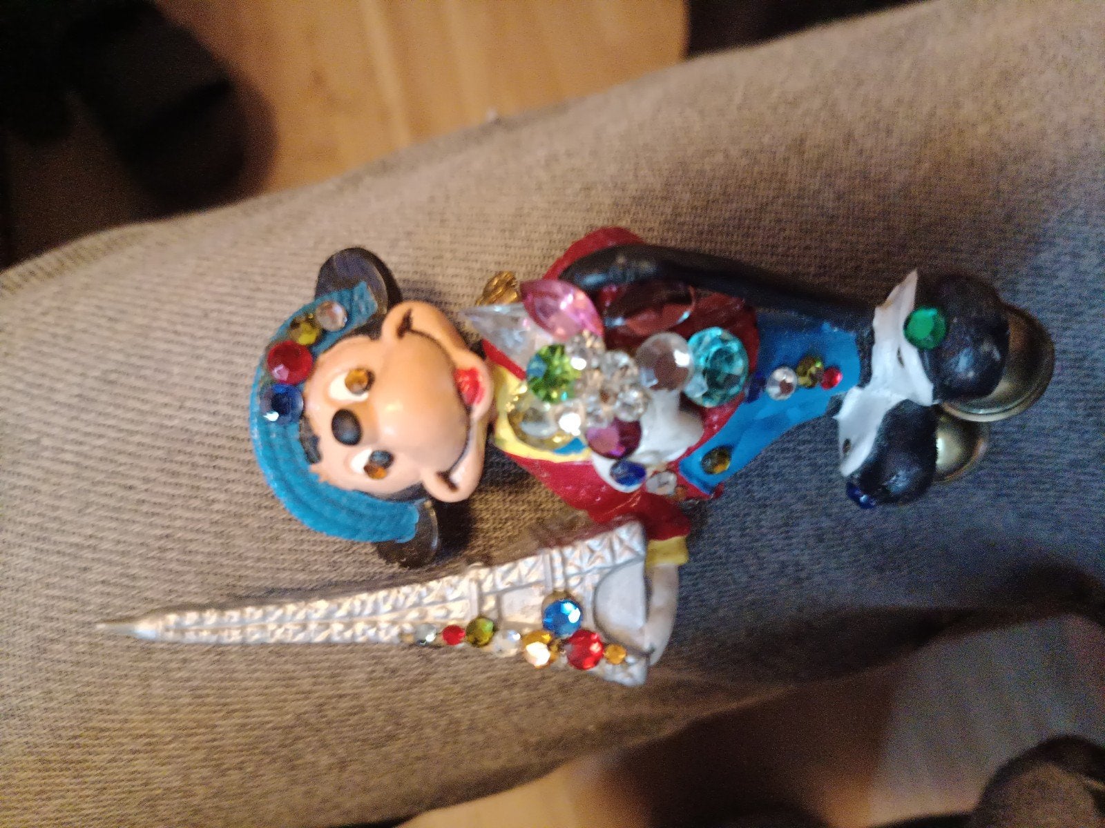 Bullyland Broche - Mickey Mouse Parijs (Strass & Swarovski), Ophalen, Mickey Mouse, Gebruikt, Beeldje of Figuurtje