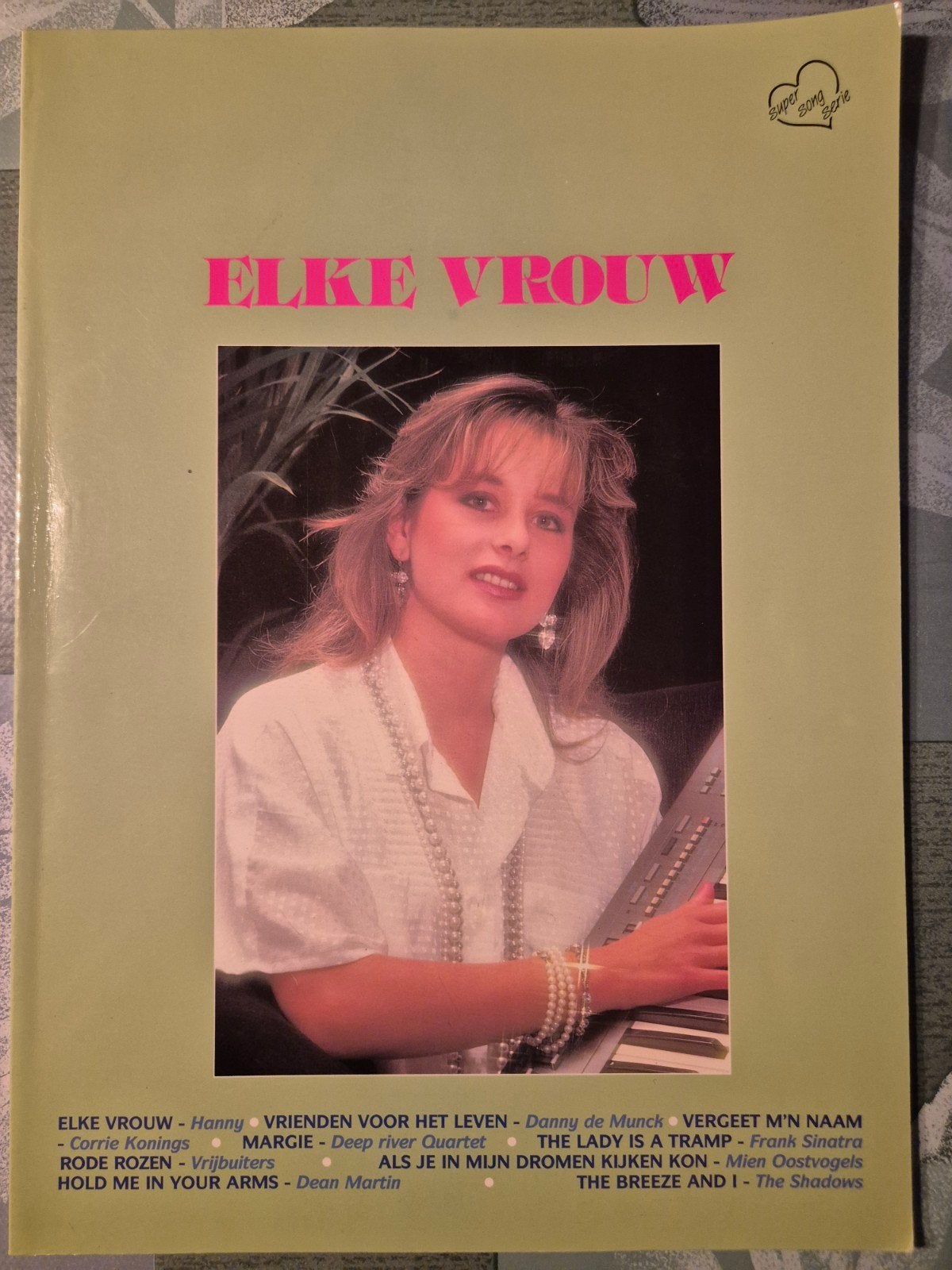 Bladmuziek 'Elke Vrouw' - Diverse Artiesten, Ophalen of Verzenden