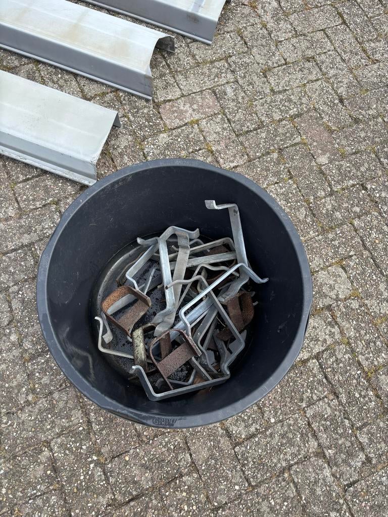 Dakgoten en beugels, Ophalen, Gebruikt, Overige typen, 15 m² of meer